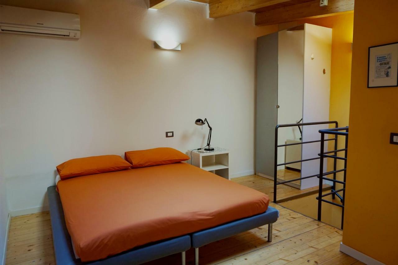 Studio Apartment Vicolo Lavandai ミラノ エクステリア 写真